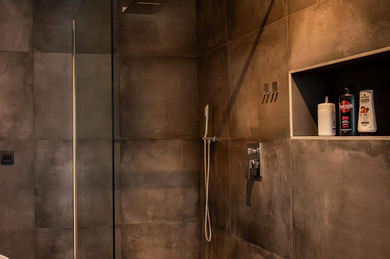 Chez Sabine Et Eric Maison Pour 6 Personnes Avec Piscine Chauffee Andenne Экстерьер фото
