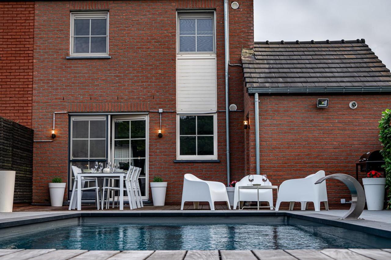 Chez Sabine Et Eric Maison Pour 6 Personnes Avec Piscine Chauffee Andenne Экстерьер фото